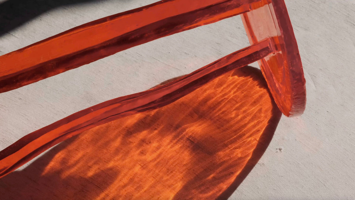 Lung 1.0 Ambar Side Table — top view of amber acrylic surface