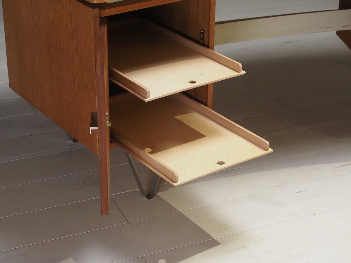 Boomerang Floating Desk by Tijsseling, The Netherlands, 1960s — in context