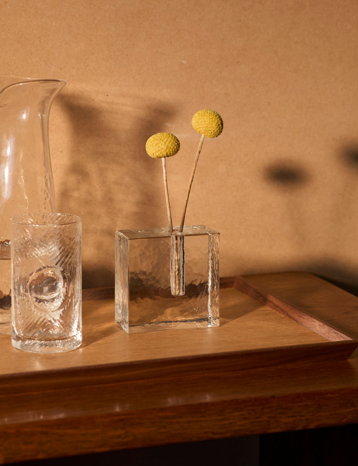 Block unifleur / stem vase in European glass (Small) — close-up