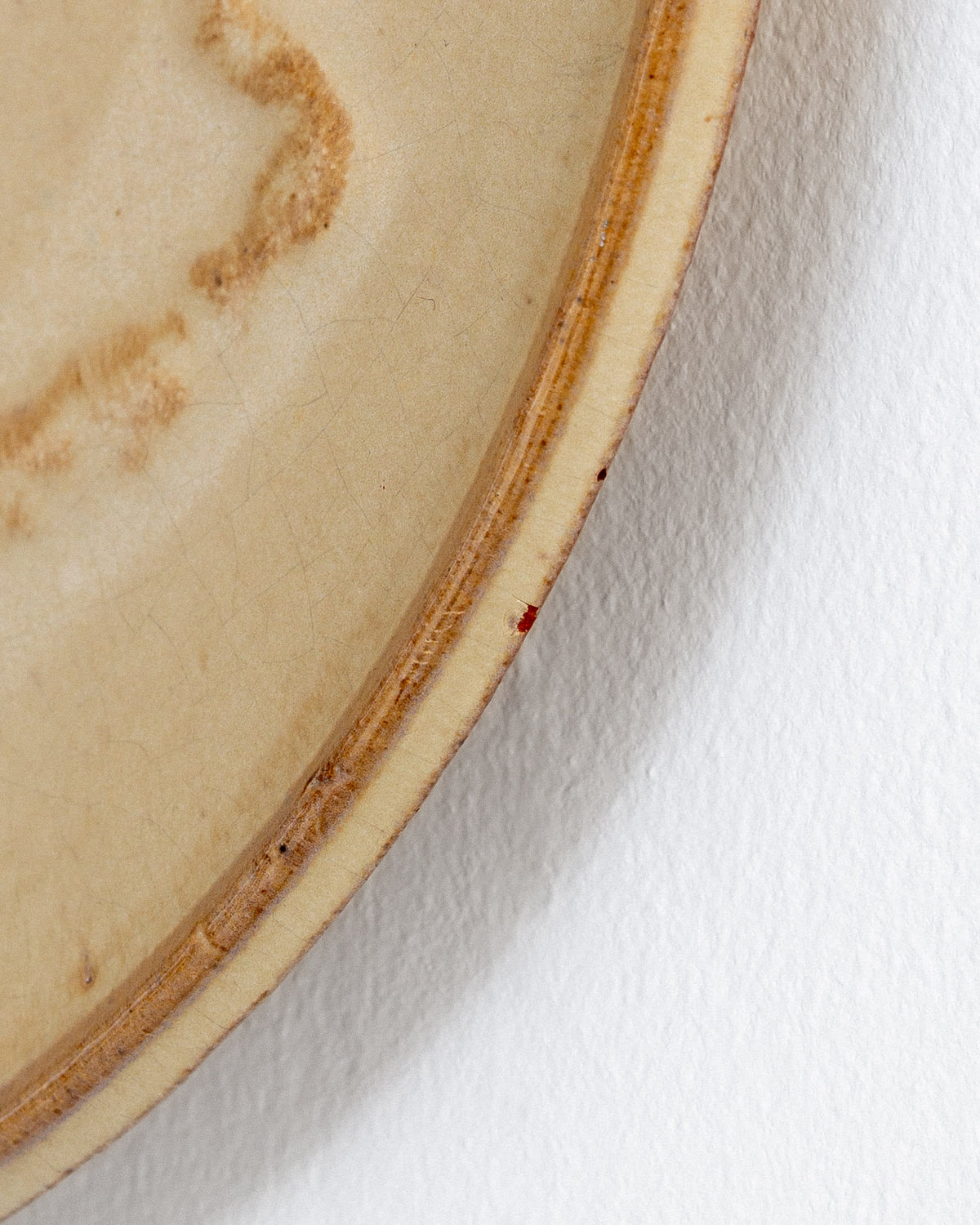 Large Art Deco Wall Plate by Wäinö Aaltonen, 1930s — close-up of rim detail on wall