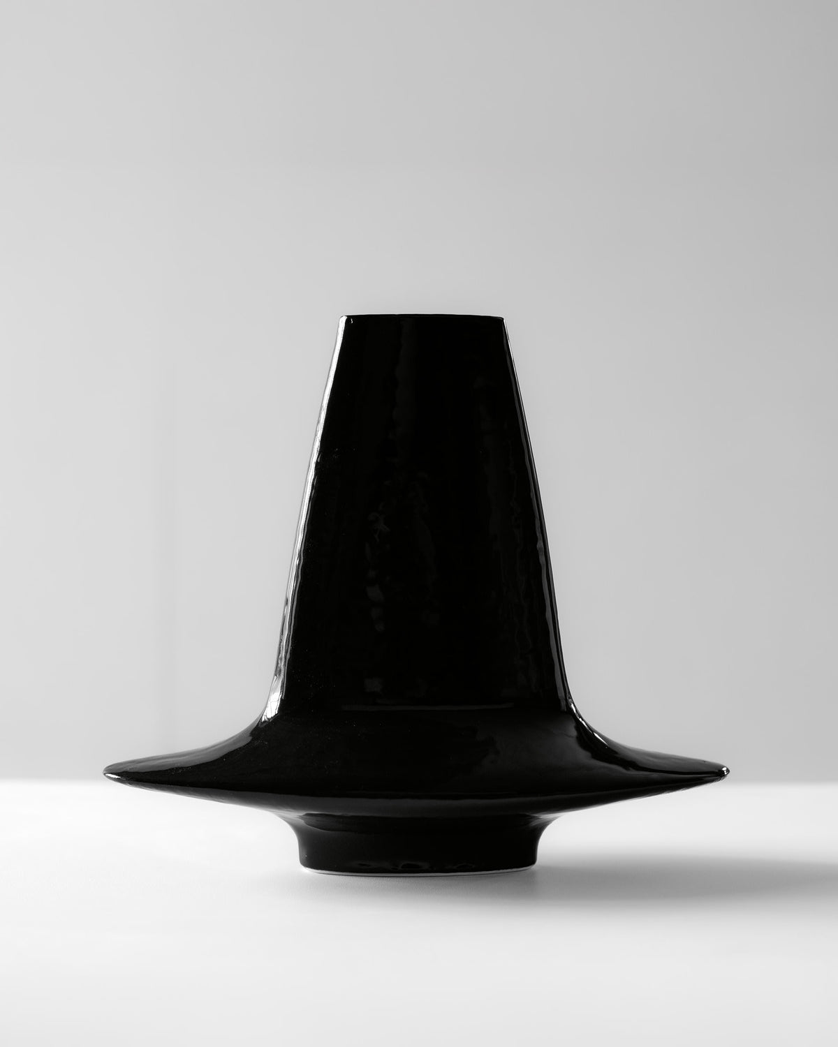 Shapes of the sea by Valentin Jager | The Oblist
