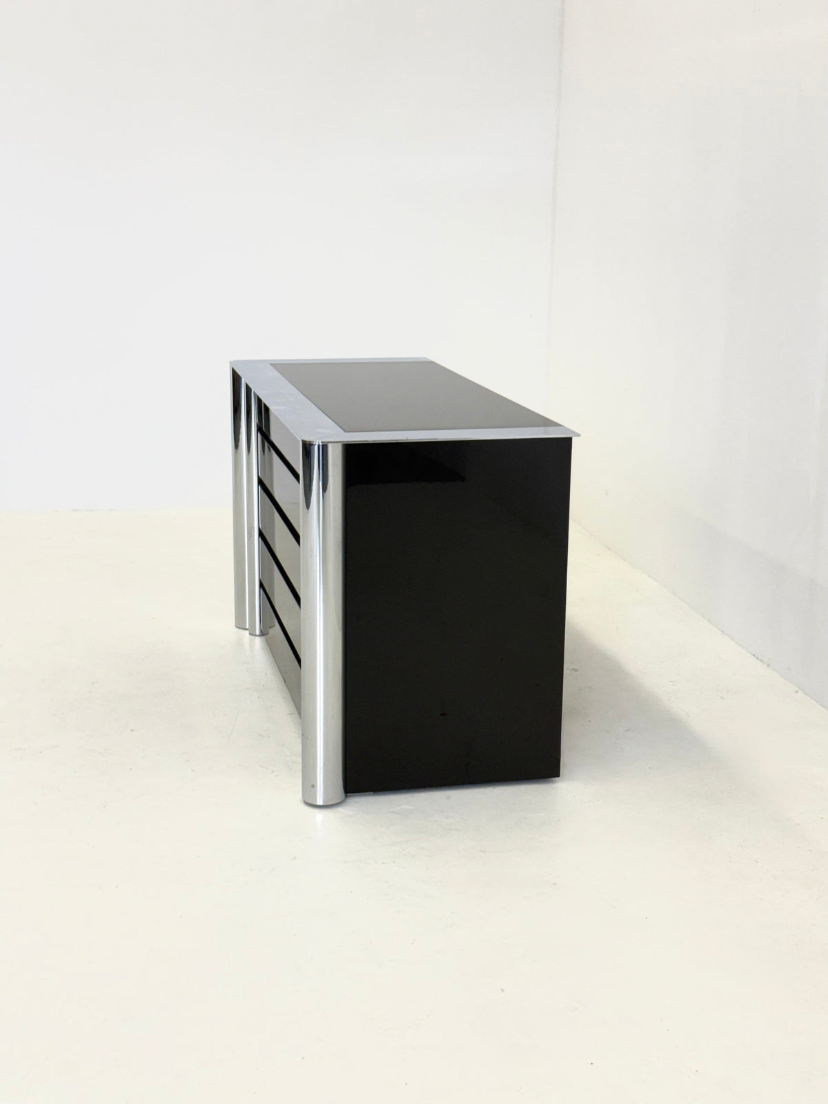 Black sideboard by Antonello Mosca for Cinova — close-up