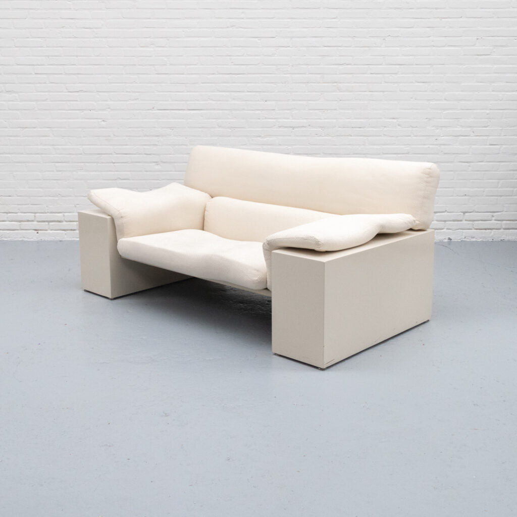 Cini Boeri Brigadier Two-seater Sofa Knoll — detail view