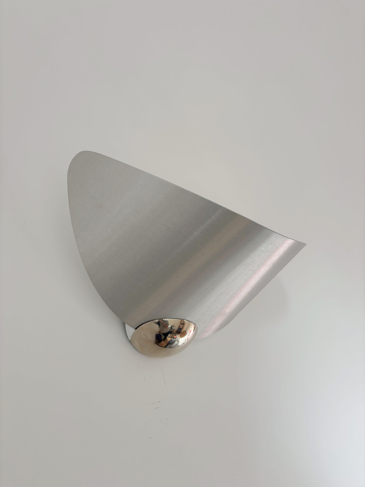 'Aura' Light by Arteluce, Italy — close-up