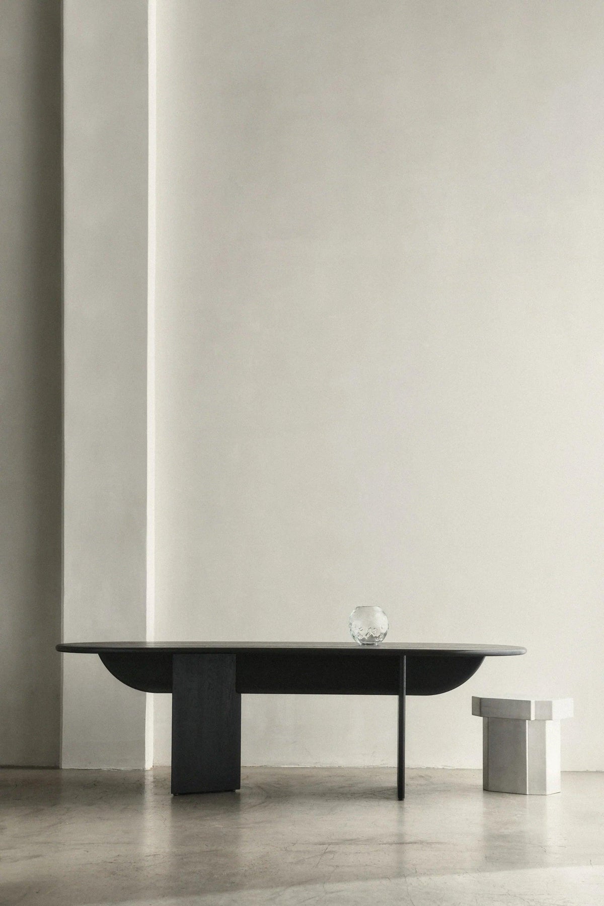 PILLABOUT TABLE 02 by Louise Roe | The Oblist