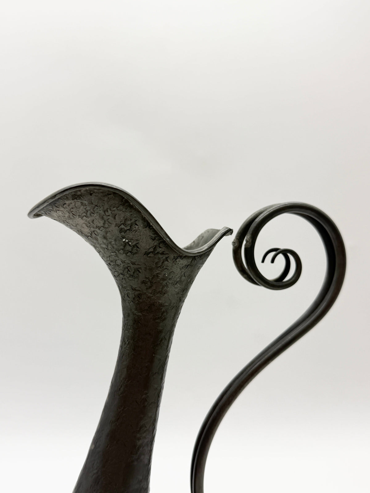 Hammered Pewter Ewer – San Nazaro Peltro, Italy, 1960s — detail view
