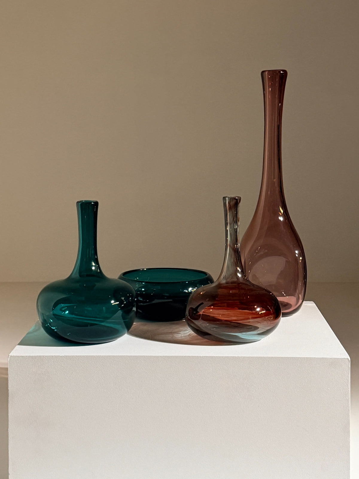 Set of four blown glass pieces, France, 1970.  — view 9