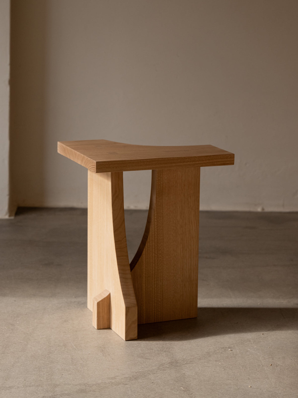 Heel Stool by Arun Chalotra | The Oblist