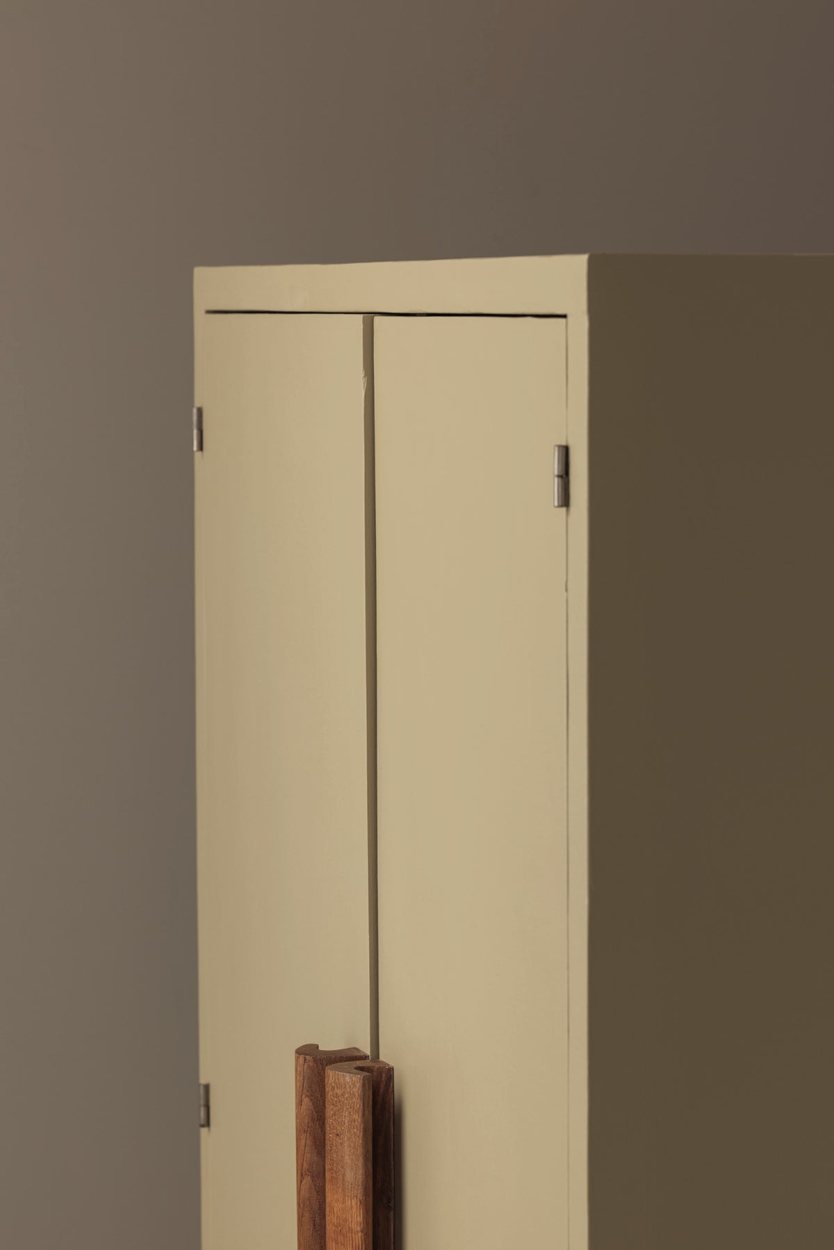 Rare wardrobe by Le Corbusier for Unité d’Habitation in Marseille, France 1940s — view 9