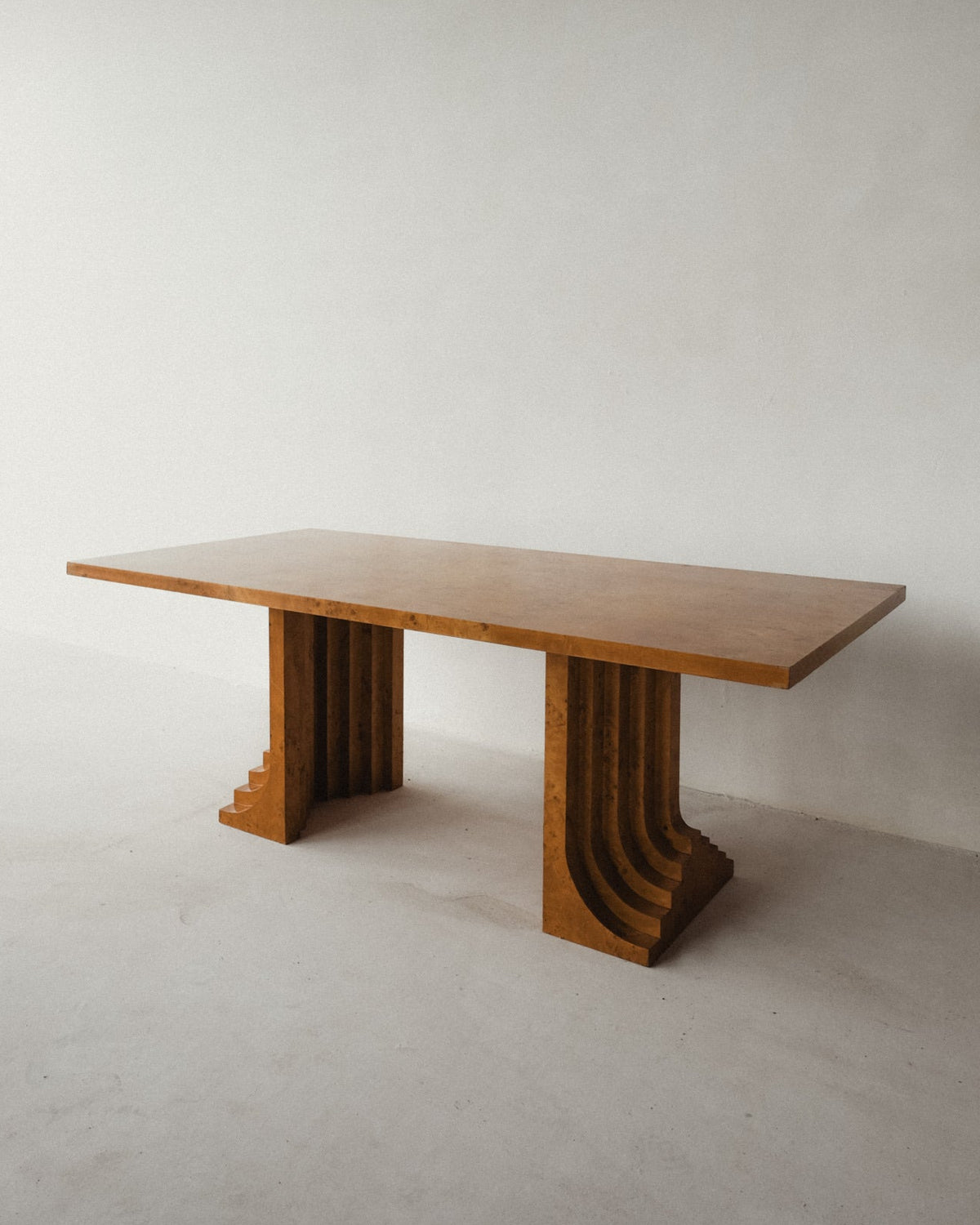 Burl Wood Dining Table by Carlo Scarpa 1960s/1970s  — side angle