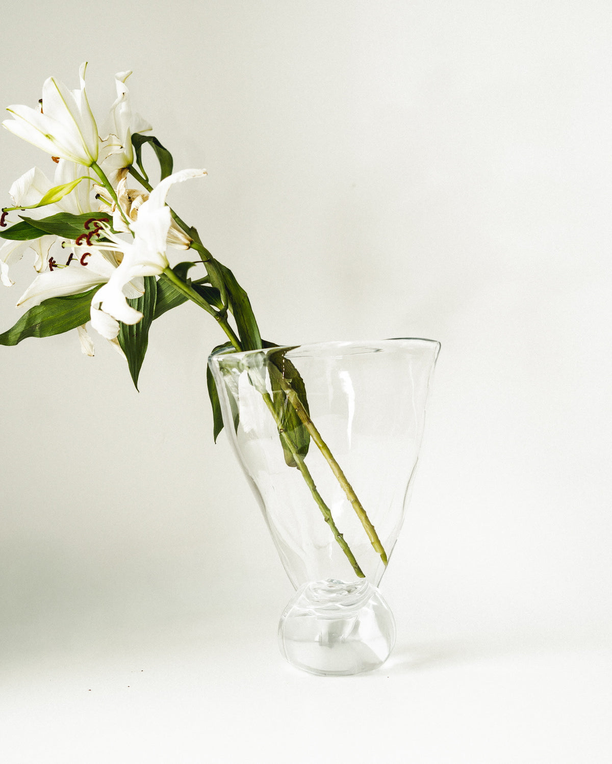 Wide Eden Vase — detail view