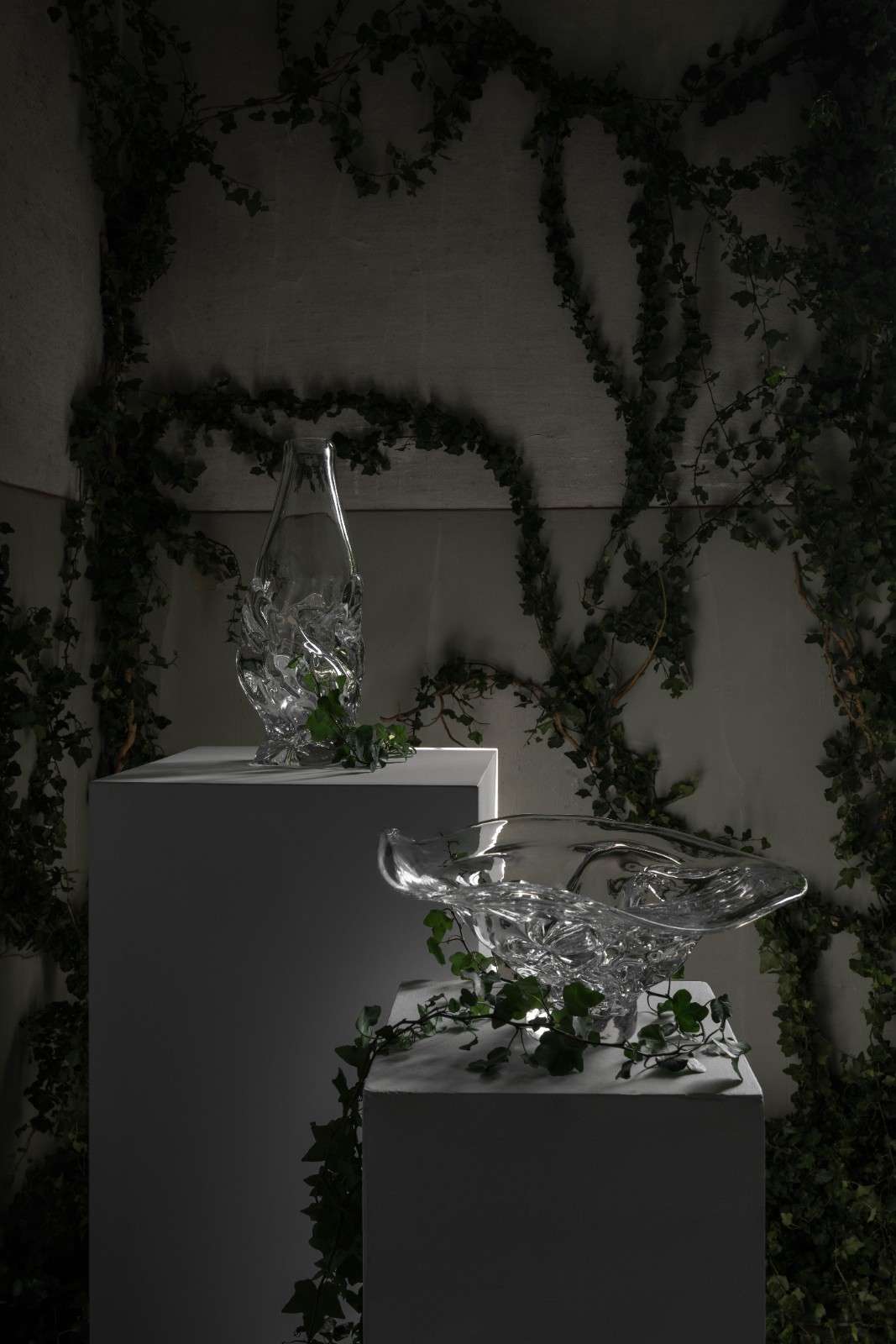 Organic Glass Platter — side angle