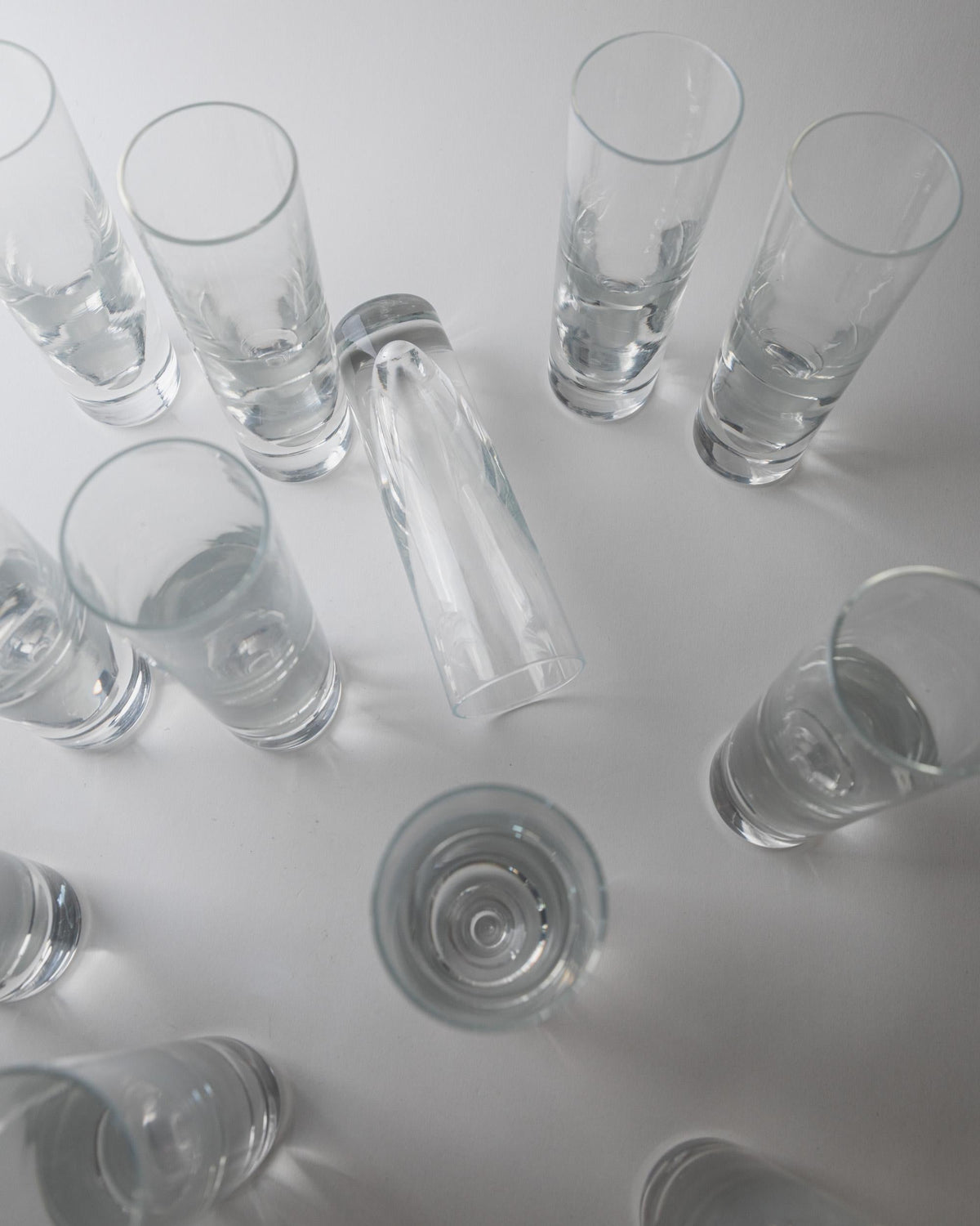 Vintage 1960s Drinking Glass Set of 12, Clear Murano Art Glass Design by Carlo Moretti Model Bullet, Italian Tableware, Elegant Gift Idea — additional view