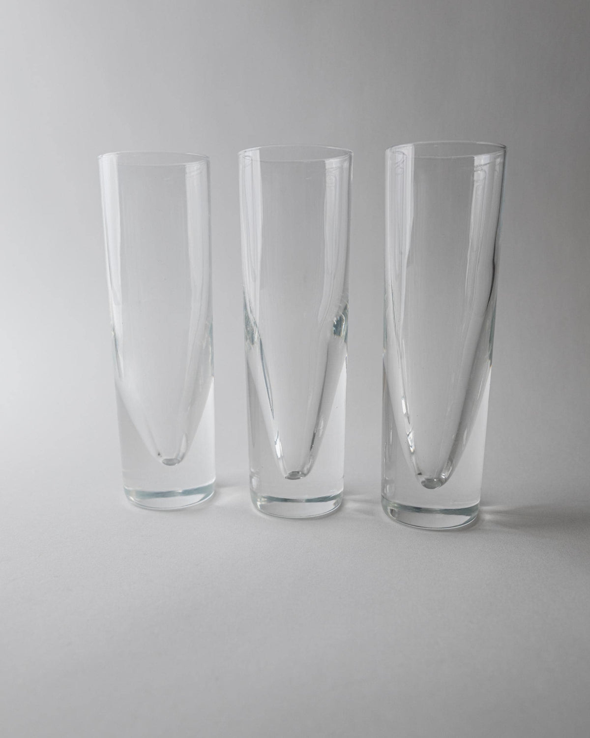 Vintage 1960s Drinking Glass Set of 12, Clear Murano Art Glass Design by Carlo Moretti Model Bullet, Italian Tableware, Elegant Gift Idea — view 9