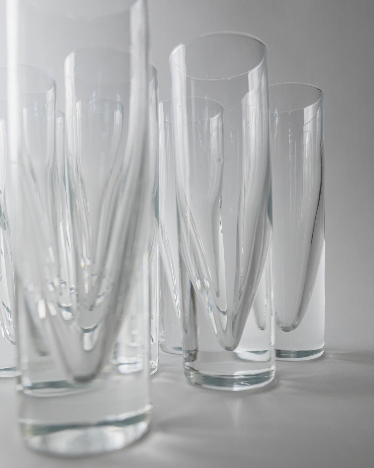 Vintage 1960s Drinking Glass Set of 12, Clear Murano Art Glass Design by Carlo Moretti Model Bullet, Italian Tableware, Elegant Gift Idea — in context