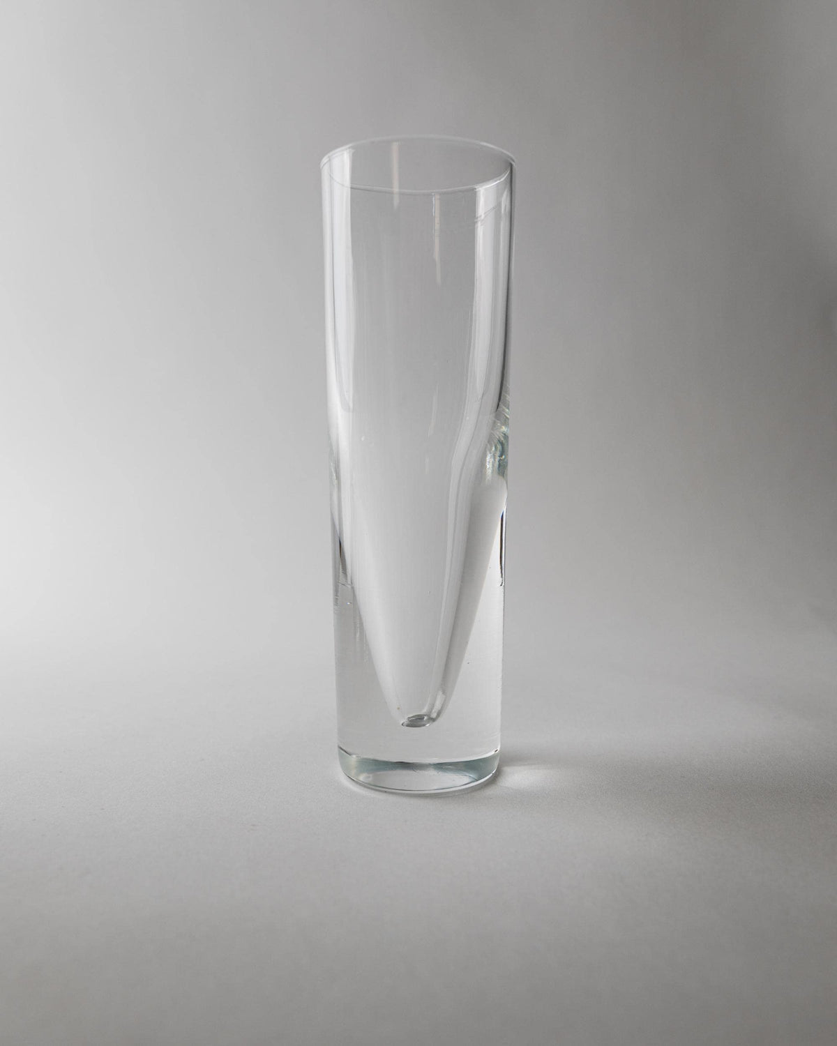 Vintage 1960s Drinking Glass Set of 12, Clear Murano Art Glass Design by Carlo Moretti Model Bullet, Italian Tableware, Elegant Gift Idea — detail view