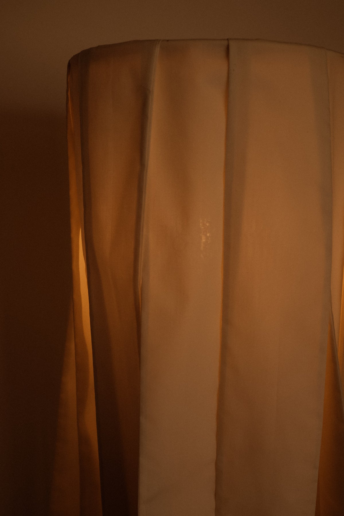 Silk Floor Lamp by Jan des Bouvrie  — in context