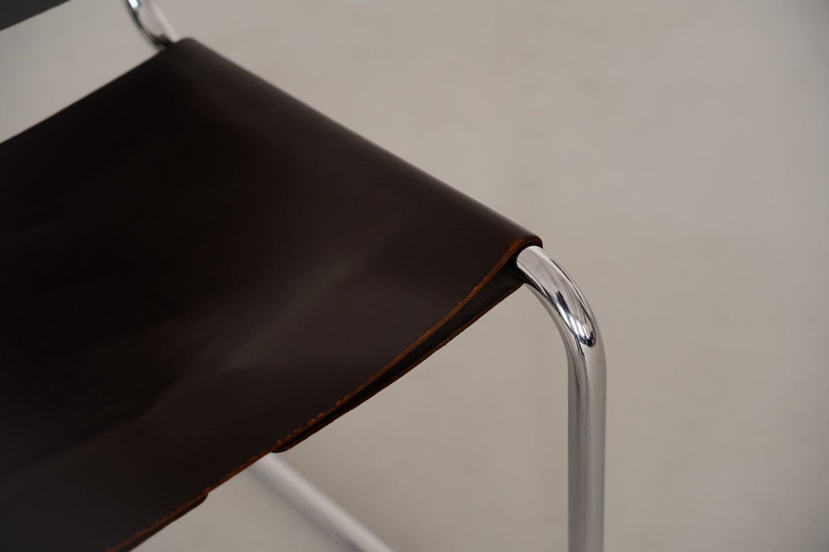 Chrome cantilever frame detail of B33 chair by Marcel Breuer