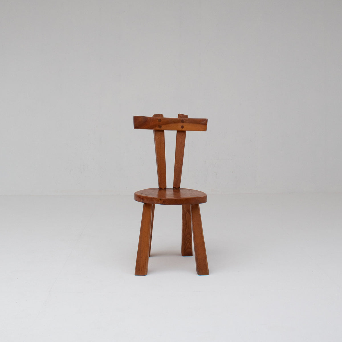 Small Brutalist Solid Elm Chair, France — detail view