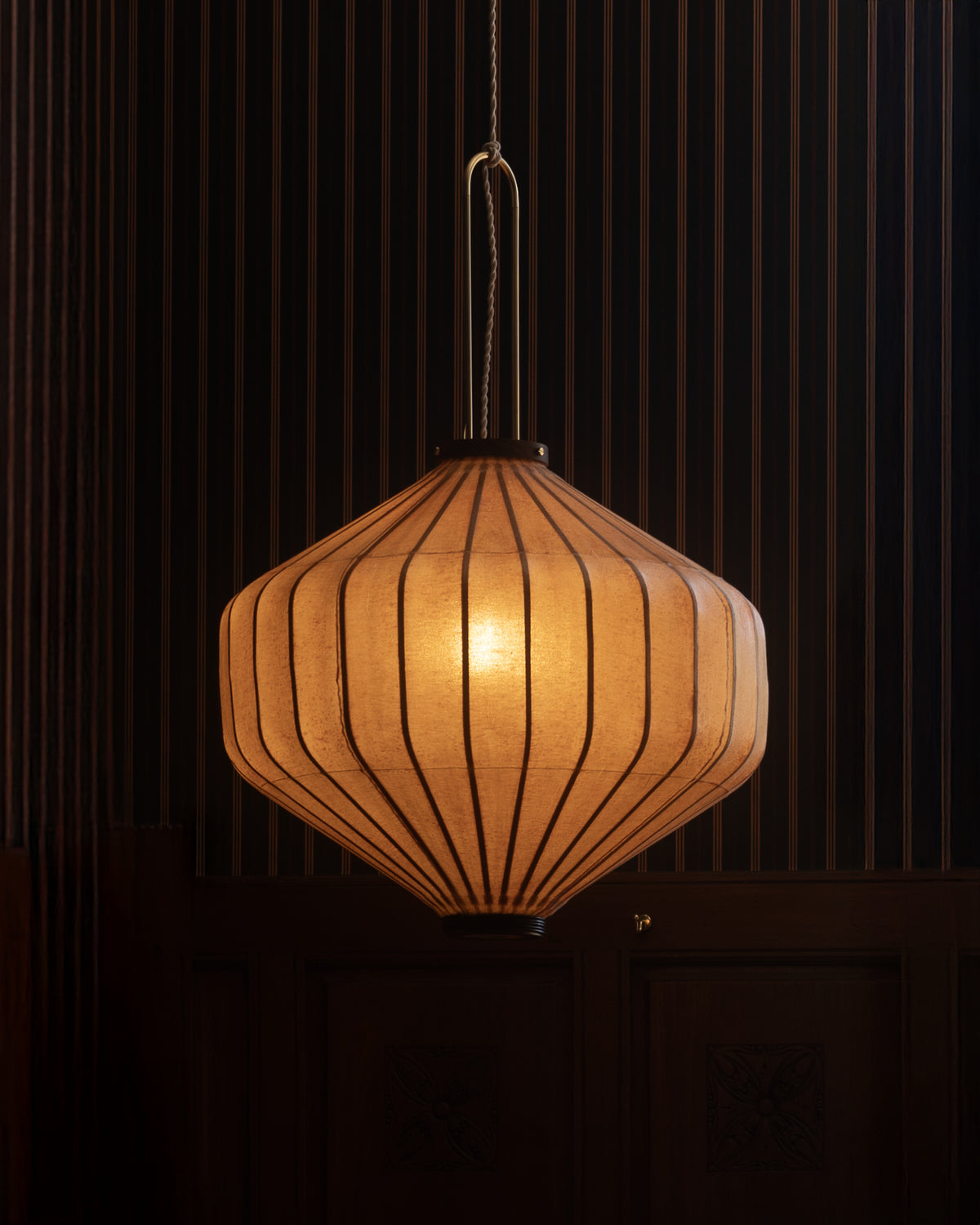 Tu, tuolo shape by Taiwan-Lantern | The Oblist