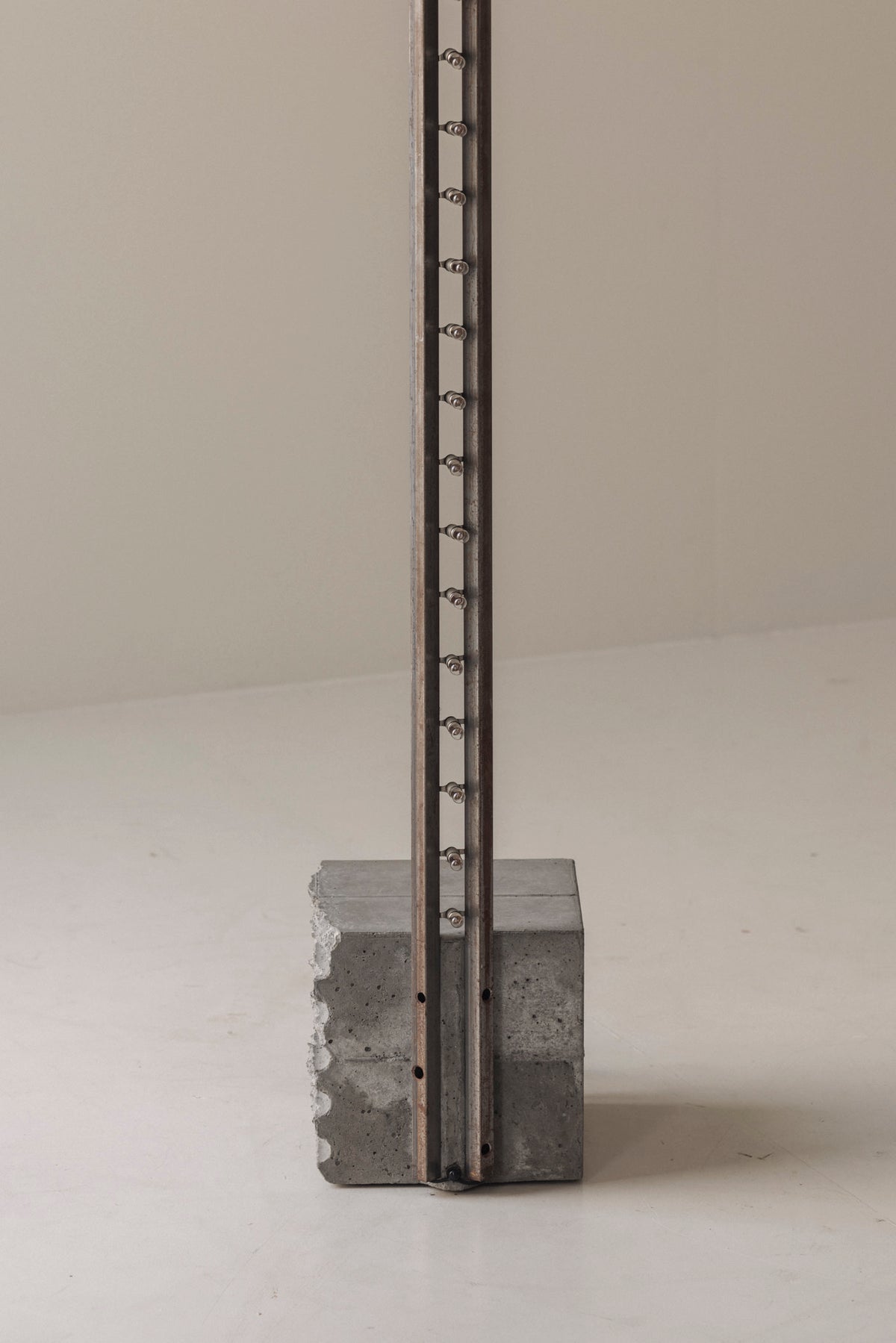 Sculptural Brutalist Floor Lamp in Concrete and Steel, 1980s — side angle