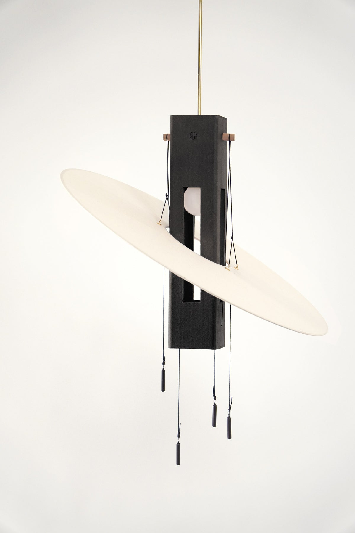 Nova - Black — detail view