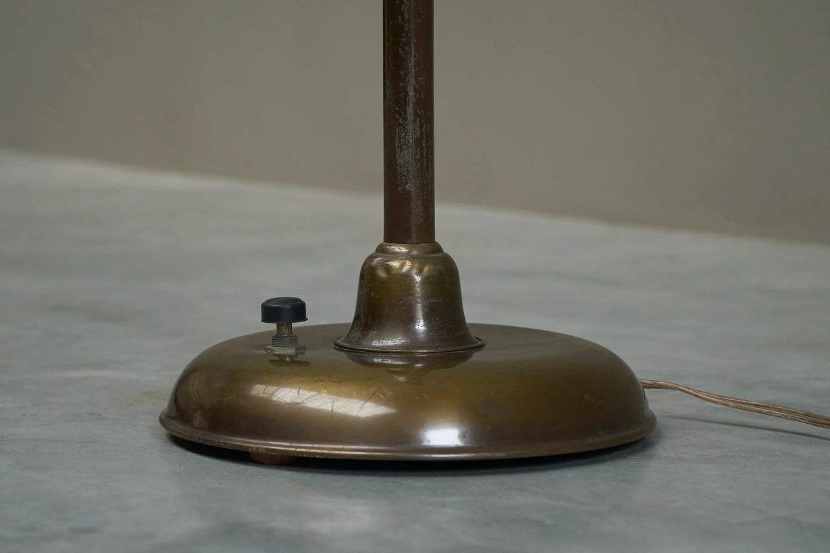 Very Elegant Art Deco Floor Lamp in Patinated Brass and Nickel Plated Brass 1930s — additional view