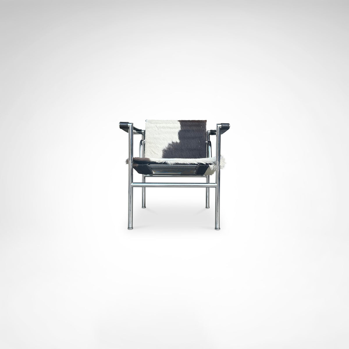 LC1 Ponyskin Armchair by Le Corbusier, Charlotte Perriand & Pierre Jeanneret for Cassina, 1980s — lifestyle setting