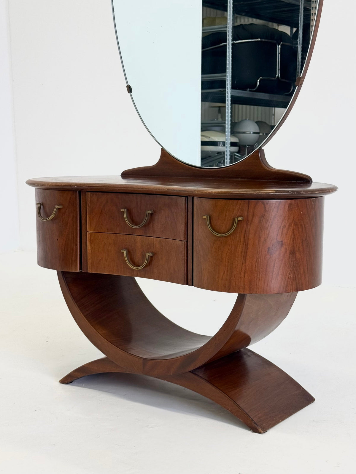 Art Deco dressing table by AA Patijn for Zijlstra Joure from the 1930s — in context