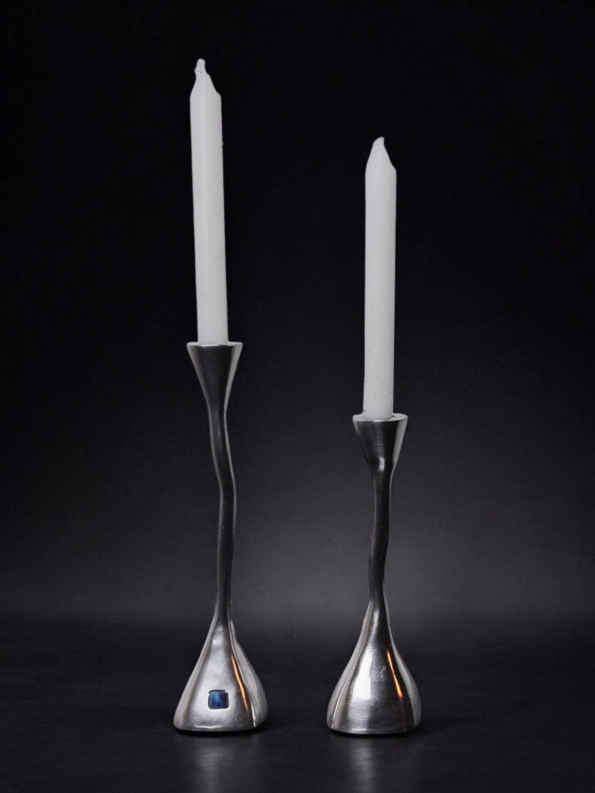 Pair of zigzag candle holders, solid aluminum and polished stone, art3, Spain, 1970 — detail view