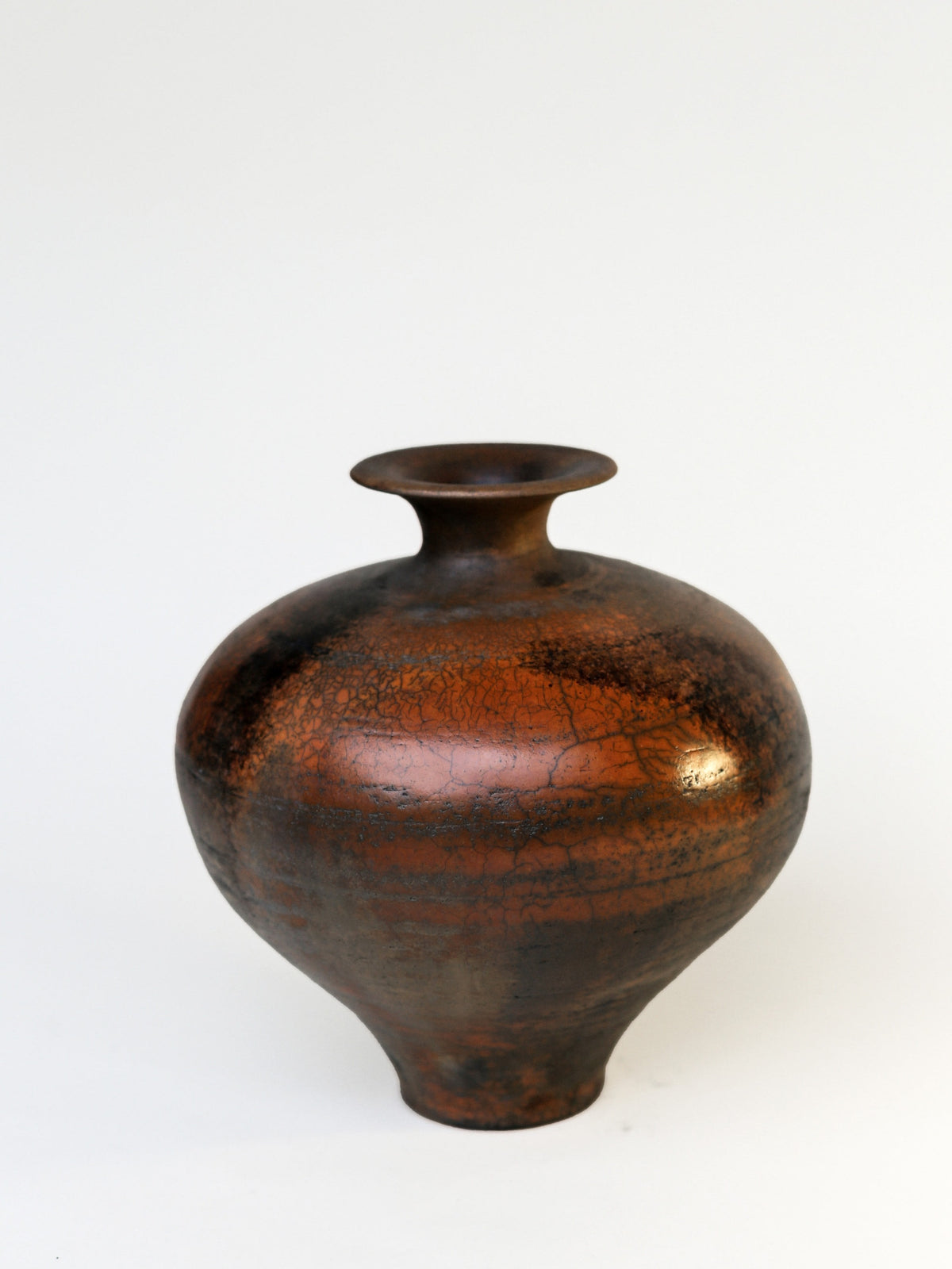 Ven Vase – Terra sigillata, smoke-fired raku — side angle