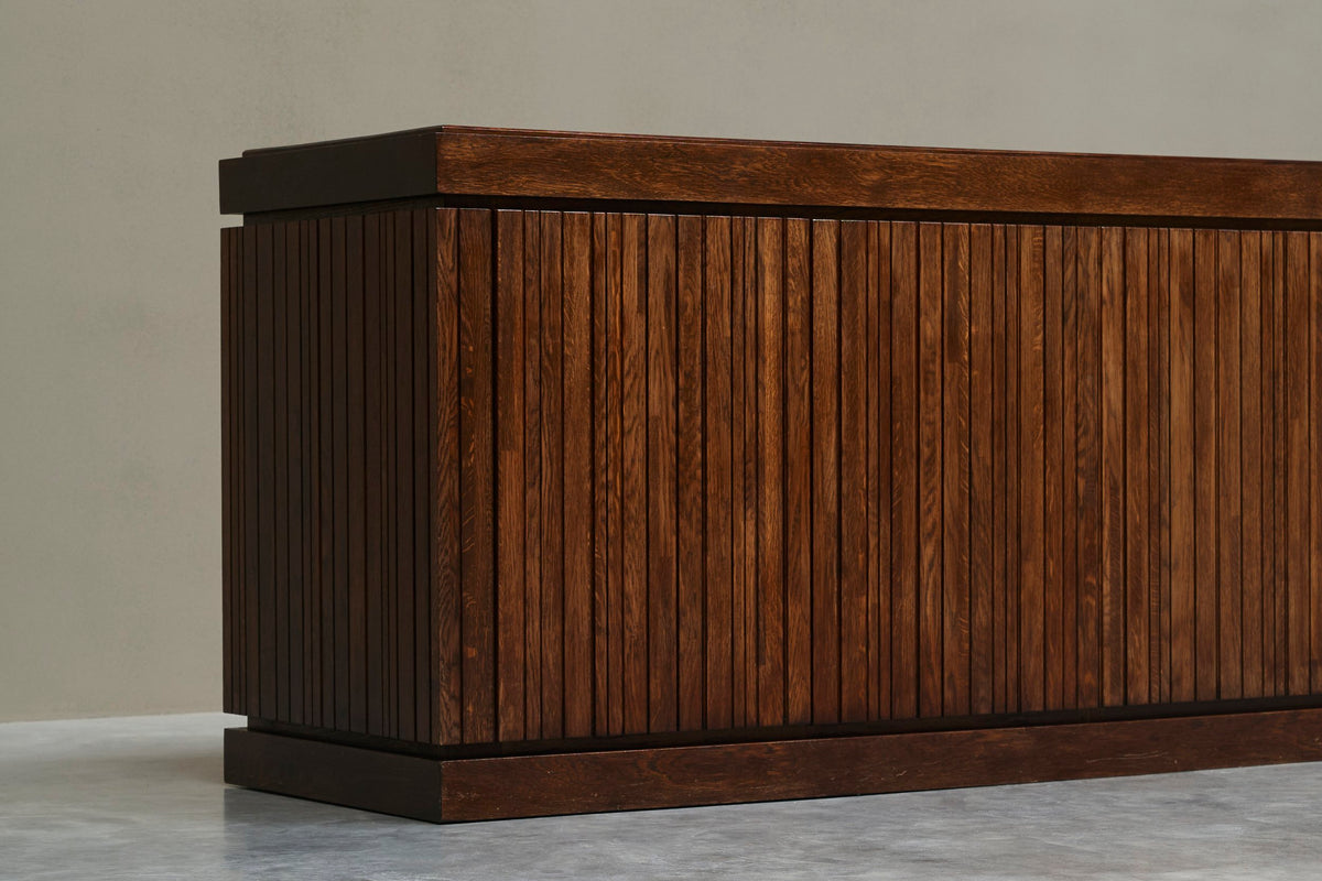 Exceptional and Unique Freestanding Sideboard in Solid Oak, Belgium, 1970s — detail view