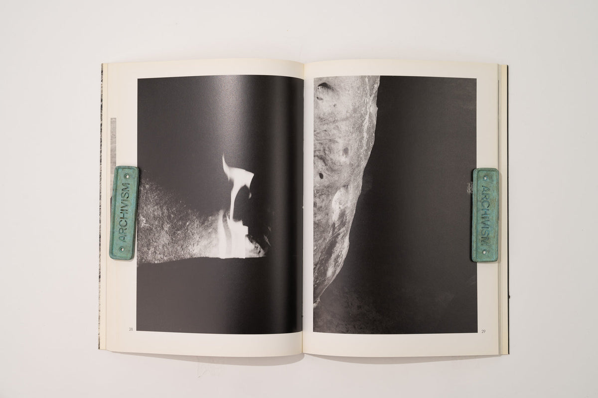 Feux et Ombres de Pierres, Suzanne Donnelly Jenkins, 1990 Art Book — close-up