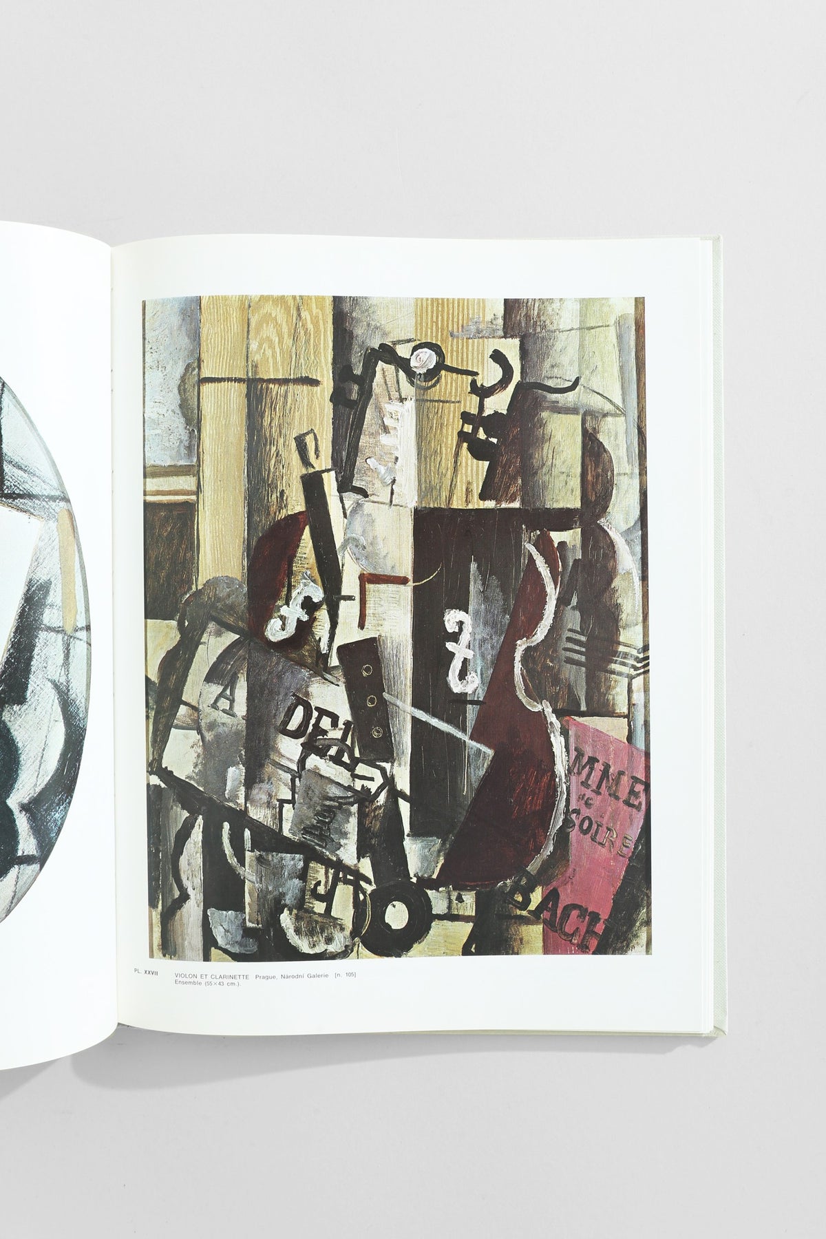 Braque / 1908—1929 Book — lifestyle setting