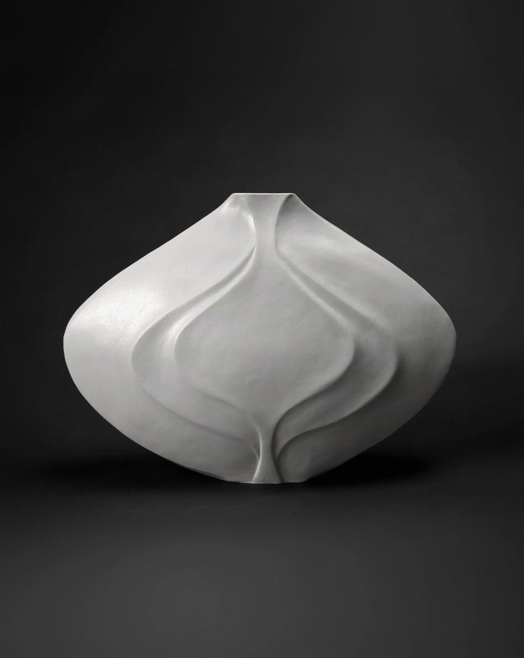 Nami  - Mid Century Modern Ceramic Vessel in White Clay by Beverly Morrison - Sculptor | The Oblist
