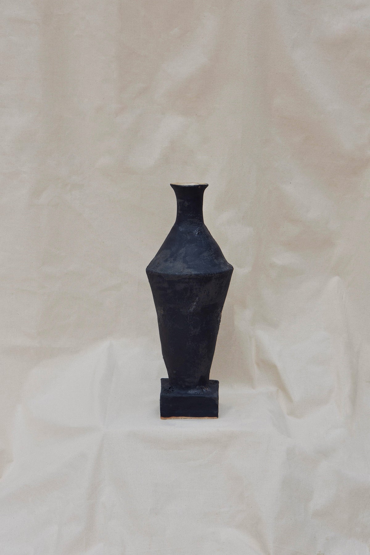 Open Water Vessel Small — detail view