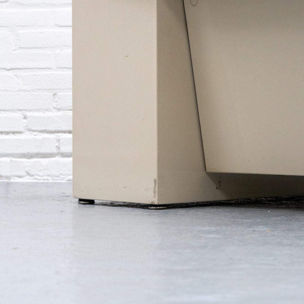 Cini Boeri Brigadier Two-seater Sofa Knoll — in context