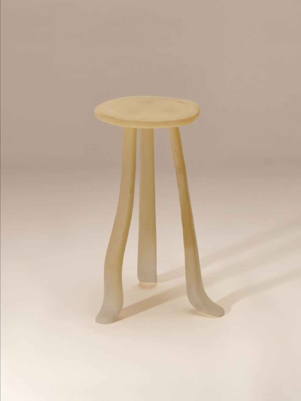 Lung 1.0 Transparent Side Table — in context