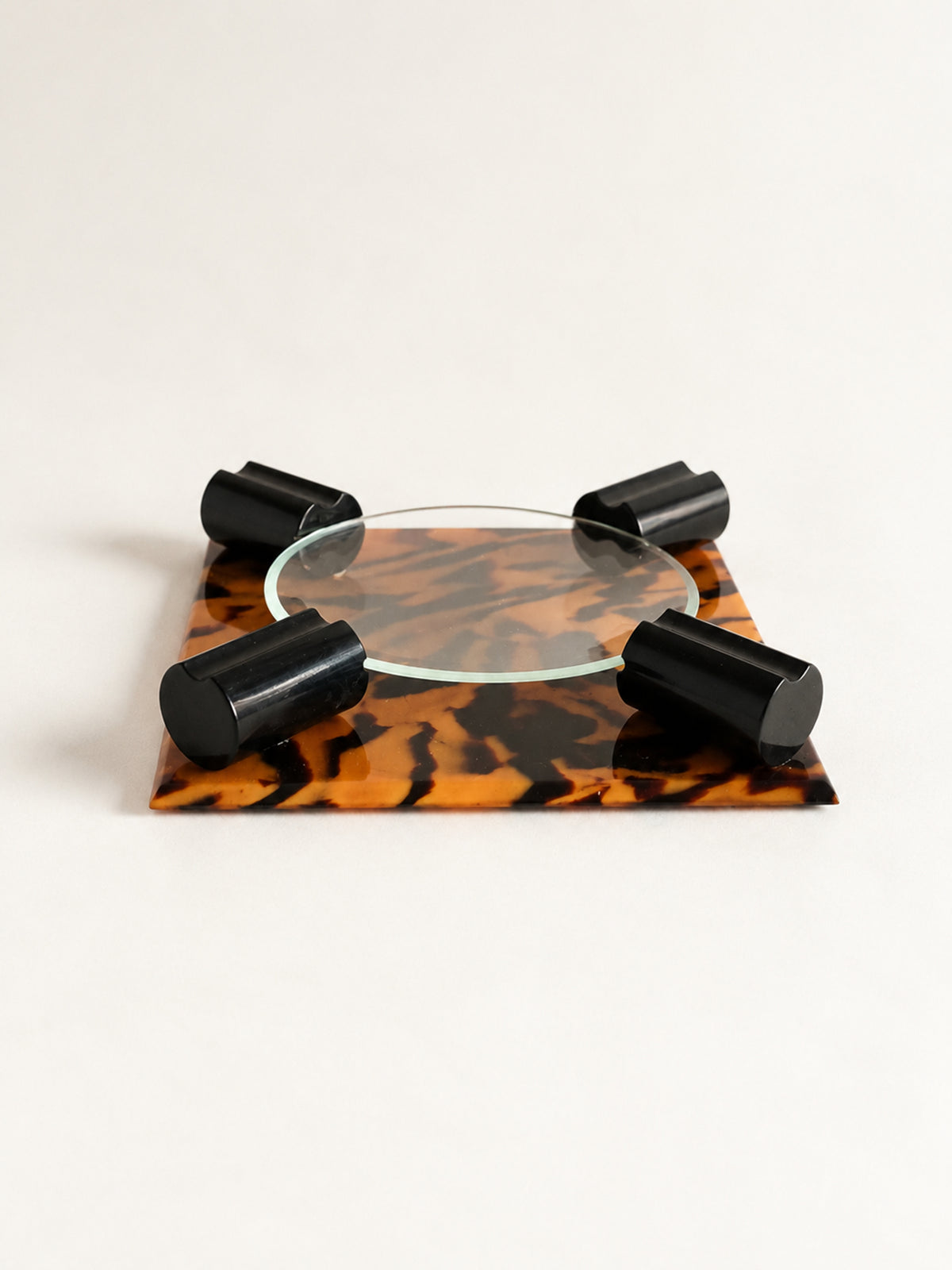 Art Deco Bakelite Ash Tray - 1930s by Dodo Vintage | The Oblist