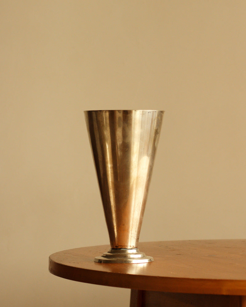 Art Deco Stepped Conical Vase by Mansión Luna | The Oblist