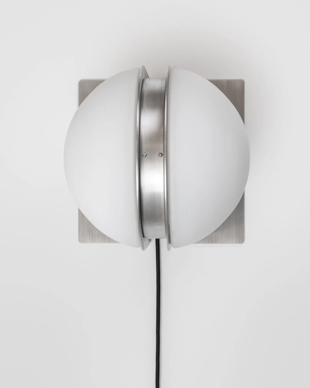 Jumelles Table & Wall Lamp by Ben Swildens — additional view