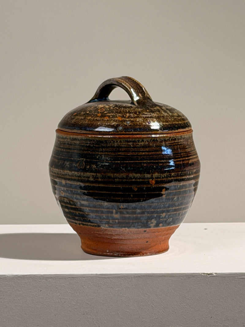 Covered stoneware pot, France, circa 1960 by Figuresdesign | The Oblist