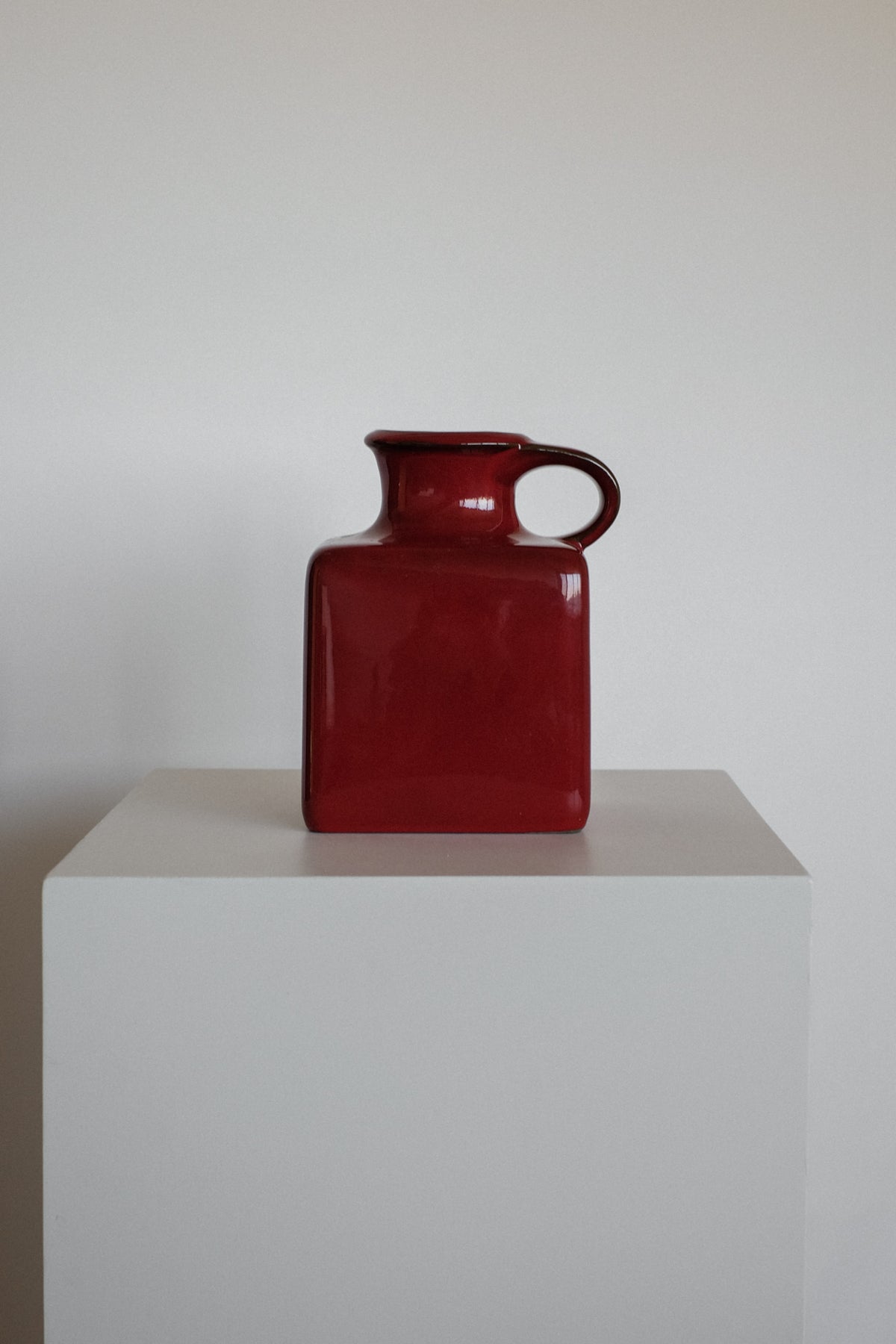 West German Mid-Century Ceramic Handle Vase by Gräflich Ortenburg — detail view