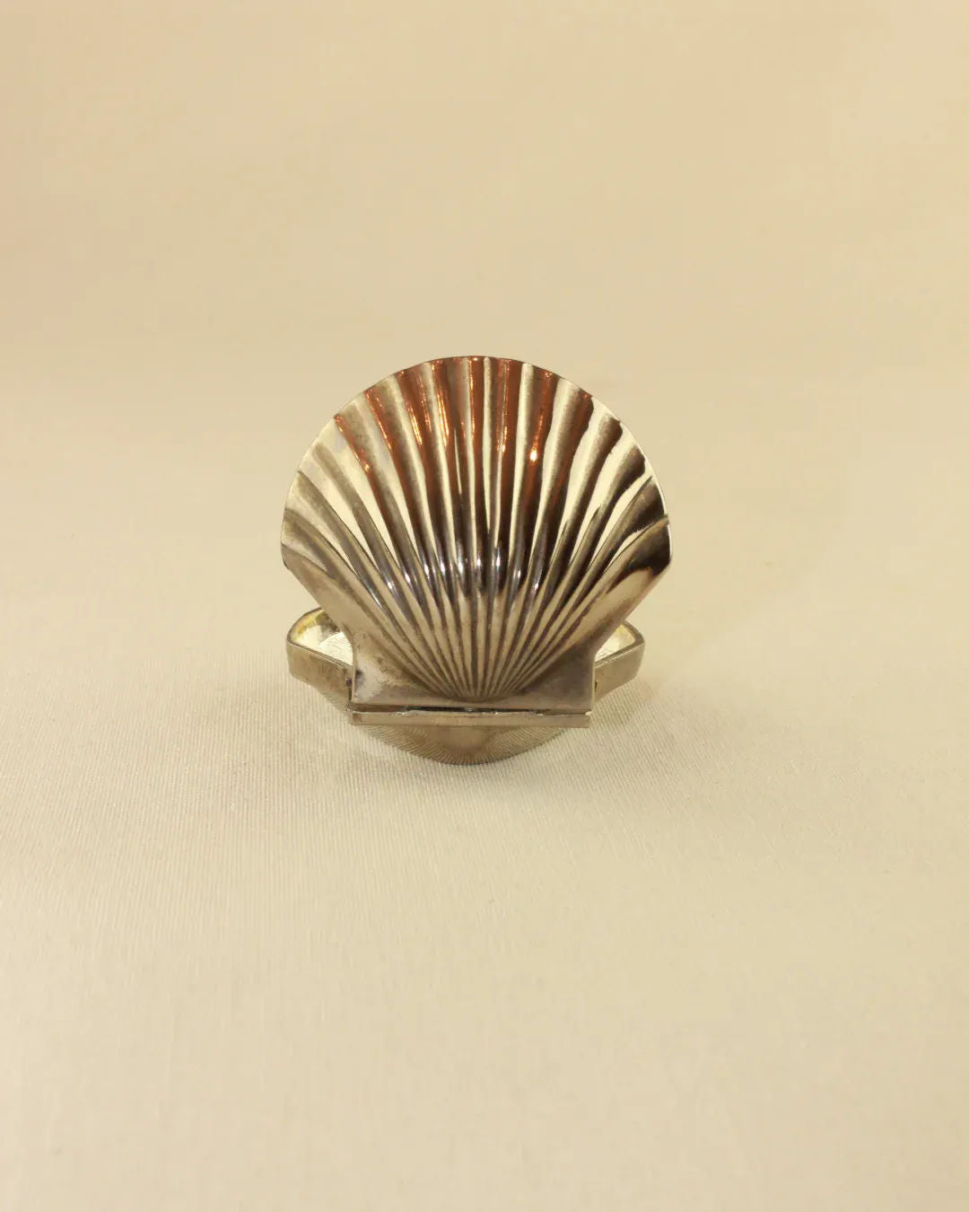 Exquisite shell box with hinged lid and hand-painted seashell motif