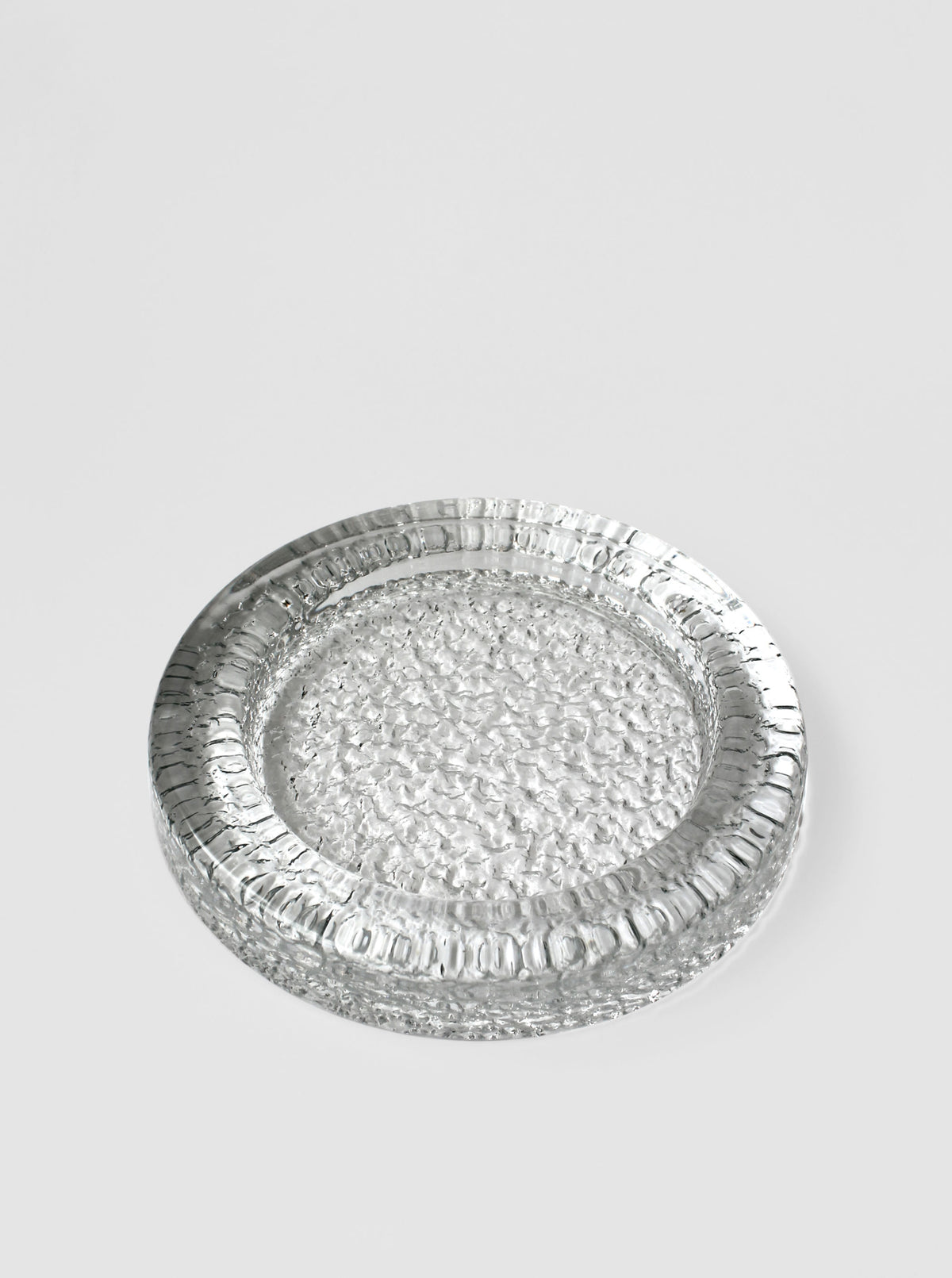 Timo Sarpaneva Riite glass bowl textured surface detail view
