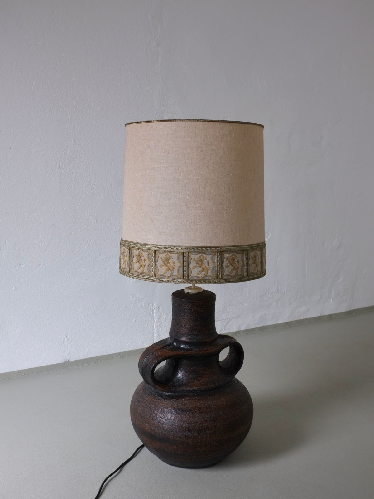 Brutalist ceramic lamp with decorative trim shade, 1960s Germany