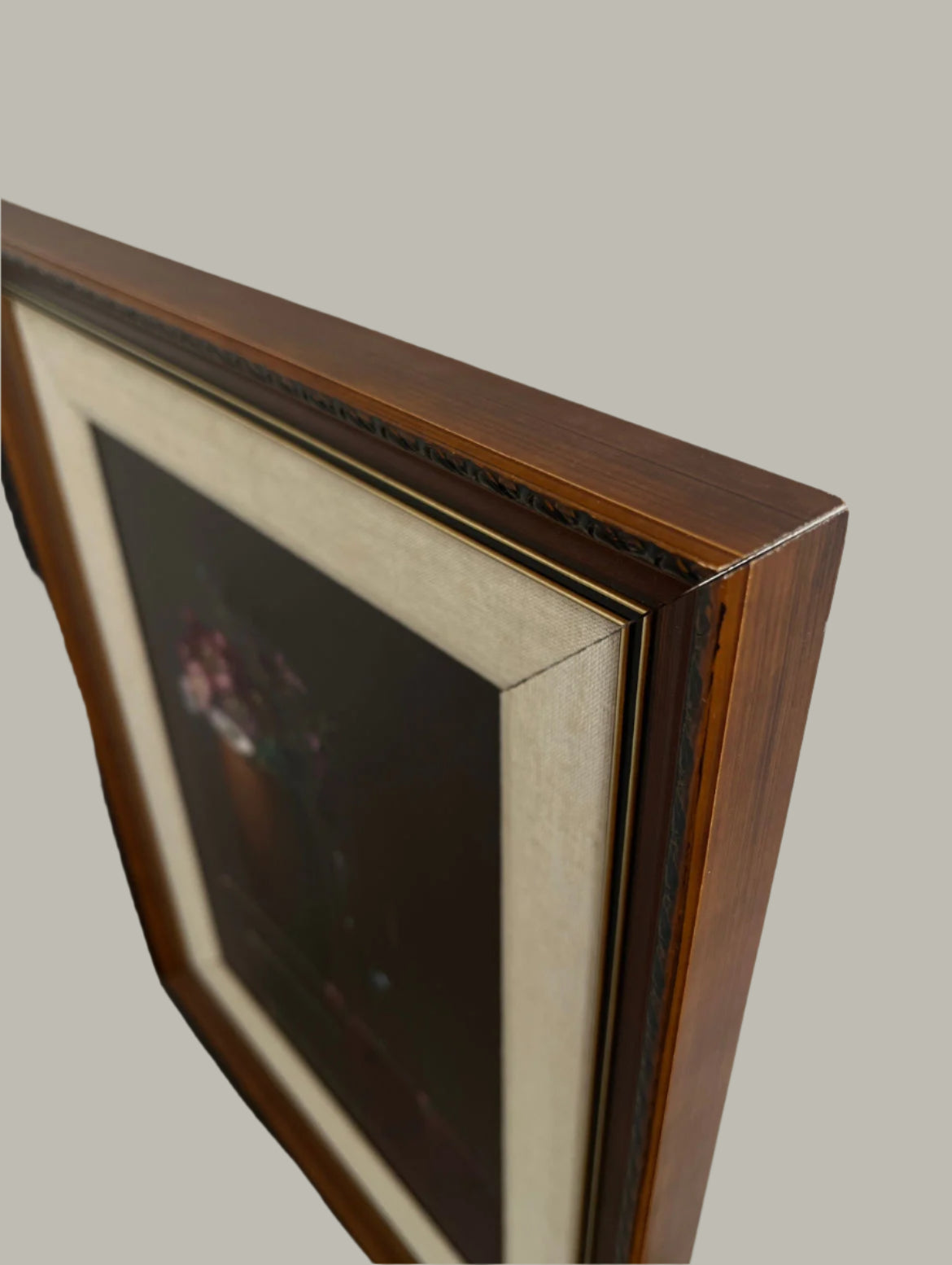 An angled close-up of a Veter Vintage wooden frame with an ornate border and beige mat, showcasing "Still Life Painting by Jan Palmu, Finland 1986" (oil on canvas) against a plain light gray background.