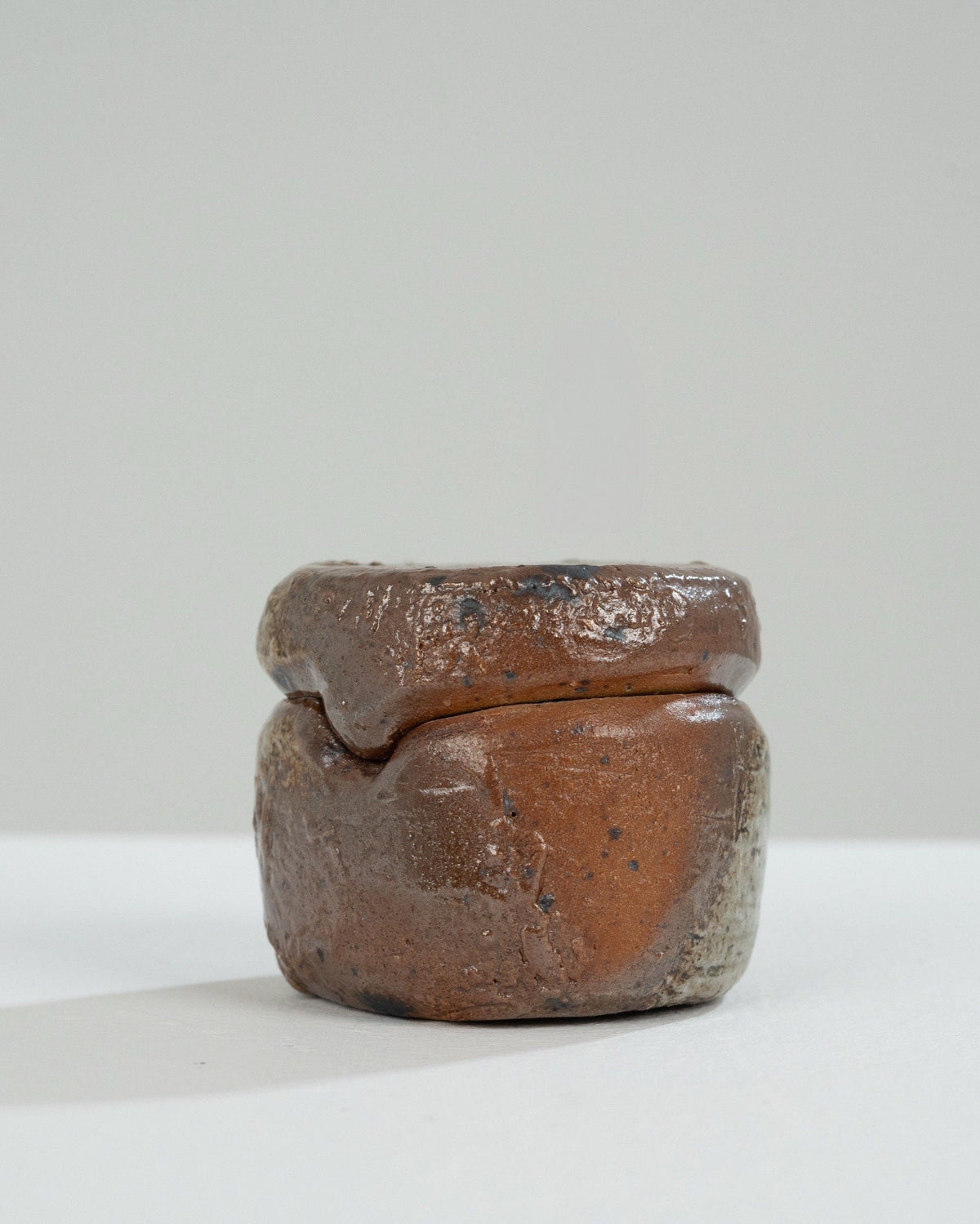 Brown stoneware ceramic box with lid, handcrafted by Barbara Delfosse