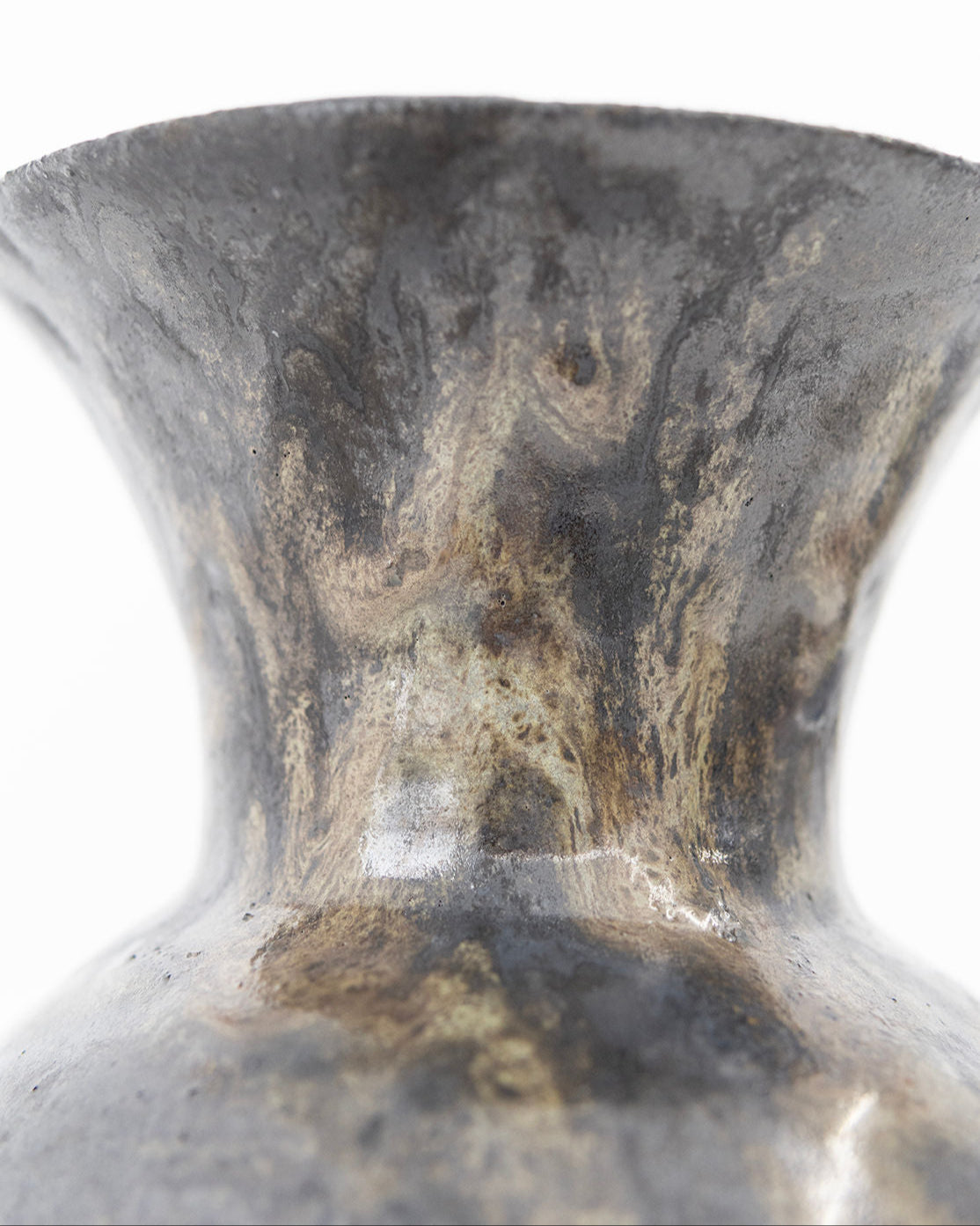 Interior detail view of Pelike Obsidiana vase showing marbled texture