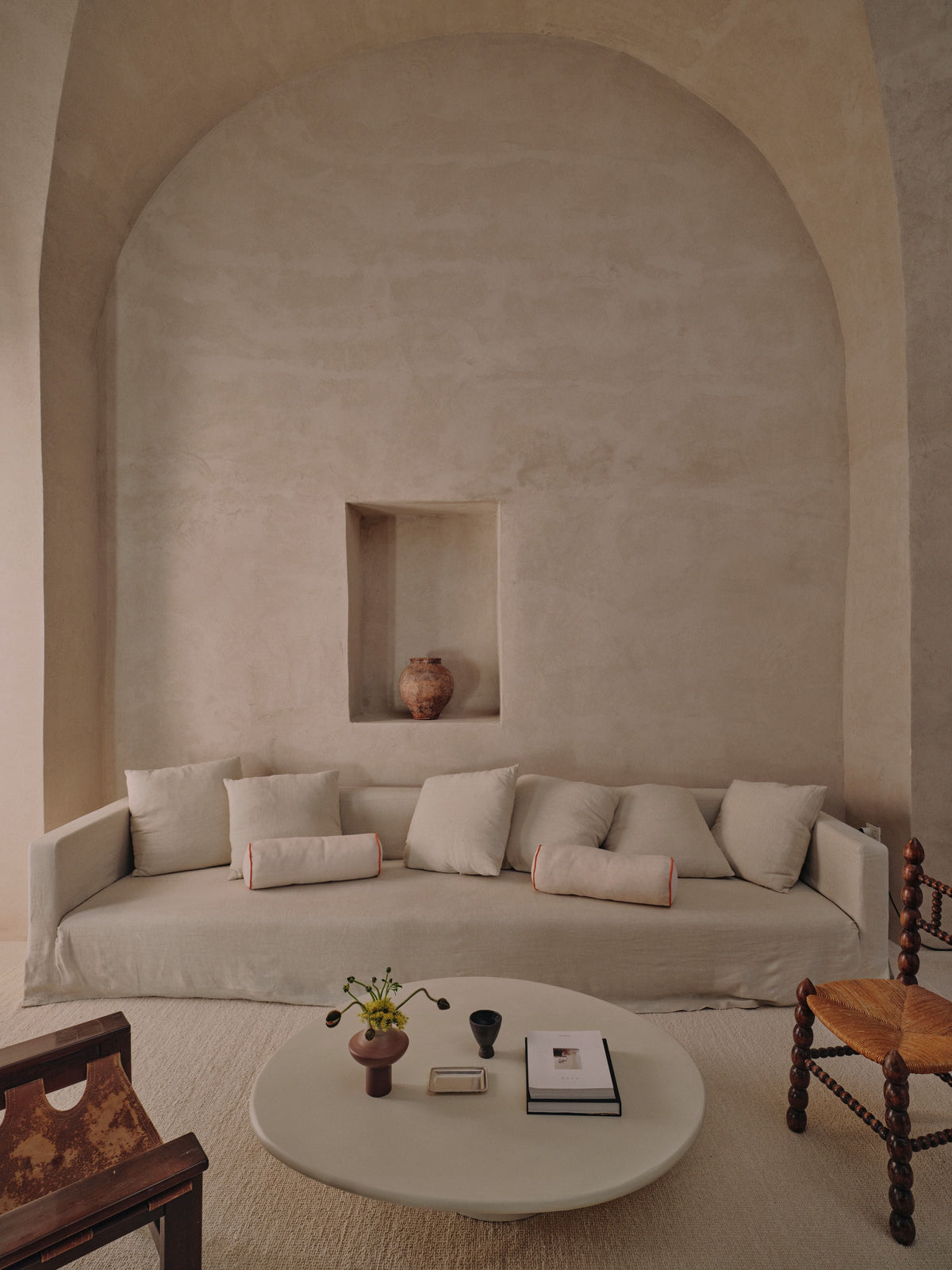 Cinzia Coffee Table — detail view